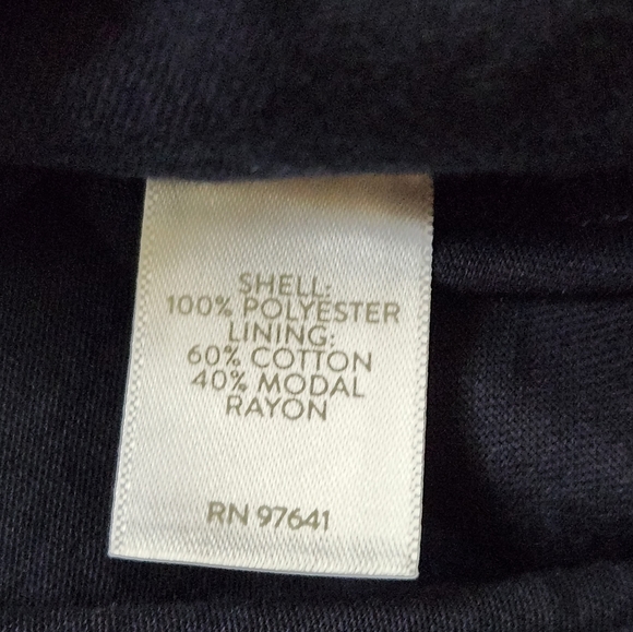 NWOT Beautiful Navy Lace Top - Picture 4 of 4